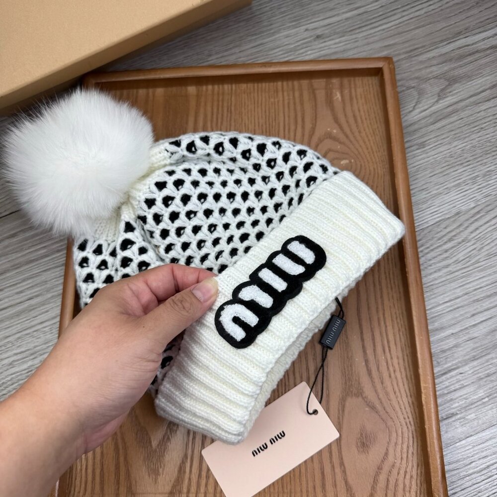 Miu Miu White Knit Beanie - image 3